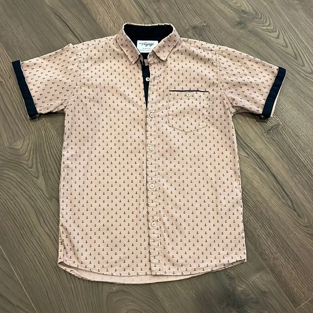 nautical short sleeve pink button down w all over navy blue anchor pattern ⚓️ YL